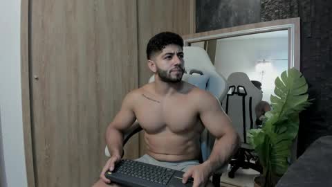 THIAGO online show from May 24, 11:55 pm