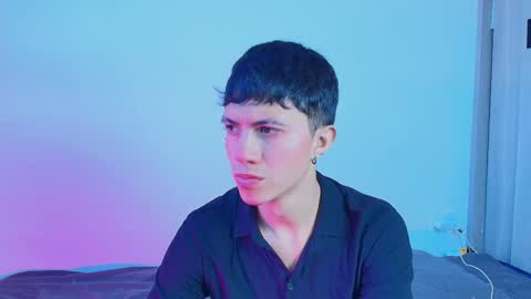 Snapshot of thiago_n_sam chatting on September 28, 9:35 pm thiago_n_sam online show from September 28, 9:35 pm