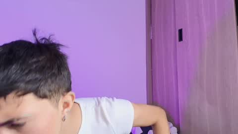 Snapshot of thiago_n_sam chatting on September 26, 2:53 am thiago_n_sam online show from September 26, 2:53 am