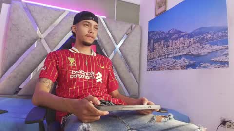 Thiago online show from May 23, 8:47 pm