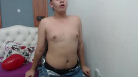 thiago_saenzz online show from February 18, 6:38 pm