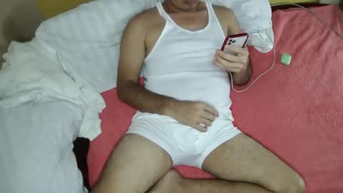 Snapshot of thiagodeseo chatting on October 15, 2:41 am thiagodeseo online show from October 15, 2:41 am