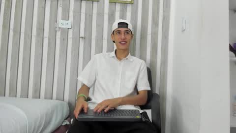 Thiago online show from March 11, 11:28 am