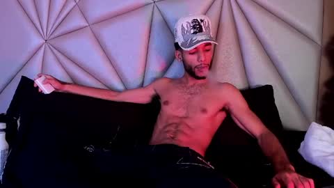 ThiagoFerreti online show from April 9, 3:26 am