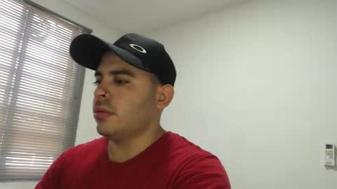 Thiago online show from December 3, 9:10 pm