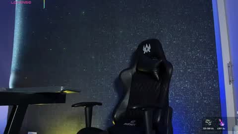 THIAGO MENESES online show from May 24, 8:37 pm