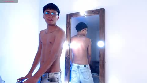 Thiago online show from April 23, 12:26 am