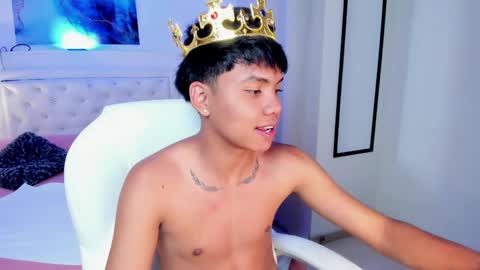 Thiago online show from May 13, 12:52 am