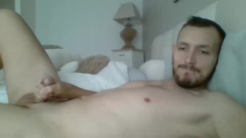 thib9223 online show from March 10, 4:35 pm