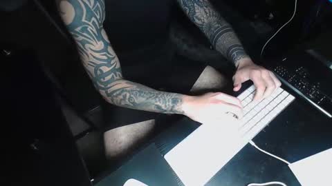 thicchogg online show from February 13, 1:56 am