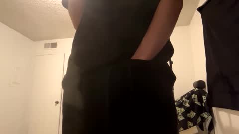 Snapshot of thickbigdick789 chatting on March 4, 7:51 am thickbigdick789 online show from March 4, 7:51 am