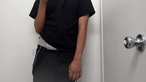 Snapshot of thickbigdick789 chatting on September 17, 6:14 am thickbigdick789 online show from September 17, 6:14 am