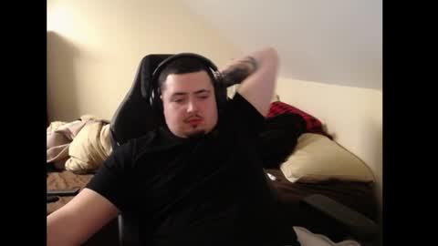 thickboy2424 online show from January 25, 5:29 am
