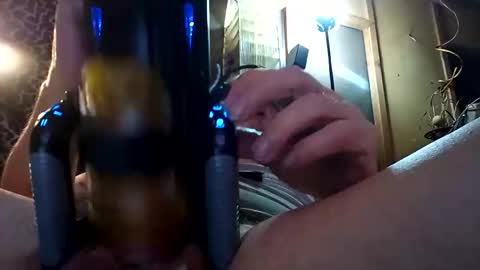 thickcock00088 online show from April 9, 11:27 am