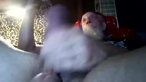 thickcock00088 online show from April 12, 11:11 am