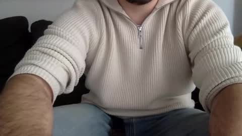 Snapshot of thickguybcn chatting on February 22, 2:27 pm ThickDickBCN online show from February 22, 2:27 pm