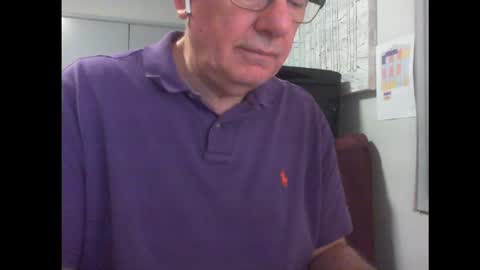 Snapshot of thickmelnik chatting on January 19, 1:01 pm James online show from January 19, 1:01 pm