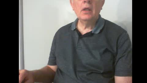 Snapshot of thickmelnik chatting on February 12, 2:10 pm James online show from February 12, 2:10 pm