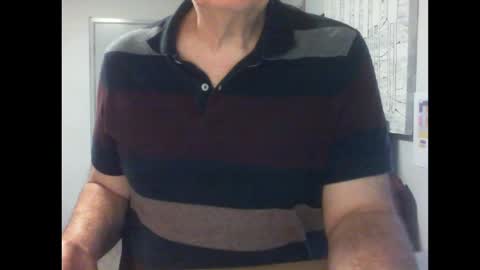 Snapshot of thickmelnik chatting on March 9, 1:25 am James online show from March 9, 1:25 am