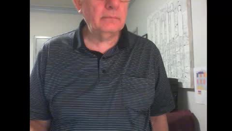 Snapshot of thickmelnik chatting on February 20, 12:57 pm James online show from February 20, 12:57 pm