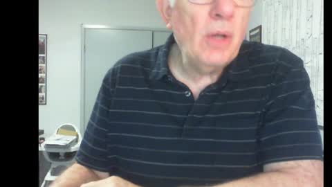 Snapshot of thickmelnik chatting on December 22, 3:44 am James online show from December 22, 3:44 am