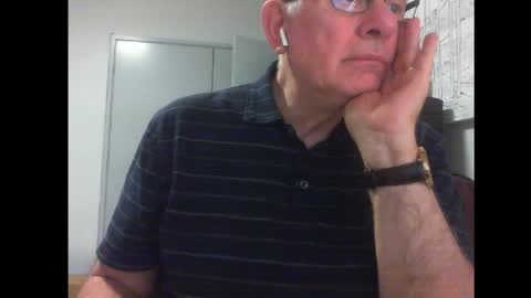 Snapshot of thickmelnik chatting on January 31, 12:18 pm James online show from January 31, 12:18 pm