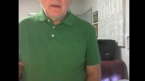 Snapshot of thickmelnik chatting on February 22, 11:54 pm James online show from February 22, 11:54 pm