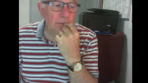 Snapshot of thickmelnik chatting on January 23, 1:13 pm James online show from January 23, 1:13 pm