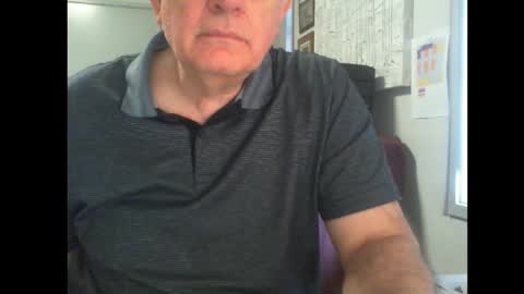 Snapshot of thickmelnik chatting on February 16, 4:20 am James online show from February 16, 4:20 am