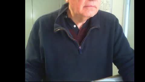 Snapshot of thickmelnik chatting on September 10, 6:45 am James online show from September 10, 6:45 am