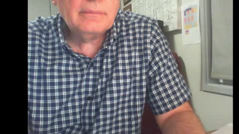 Snapshot of thickmelnik chatting on December 7, 12:24 pm James online show from December 7, 12:24 pm