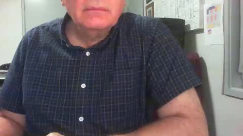 Snapshot of thickmelnik chatting on December 10, 12:27 pm James online show from December 10, 12:27 pm