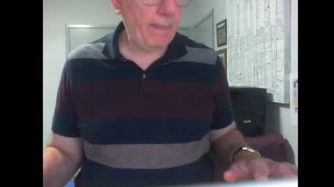 Snapshot of thickmelnik chatting on March 6, 12:19 pm James online show from March 6, 12:19 pm