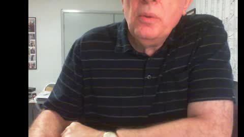 Snapshot of thickmelnik chatting on December 21, 4:52 am James online show from December 21, 4:52 am