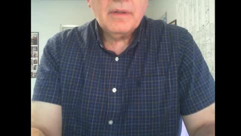 Snapshot of thickmelnik chatting on March 4, 5:53 am James online show from March 4, 5:53 am