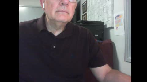 Snapshot of thickmelnik chatting on January 20, 1:21 pm James online show from January 20, 1:21 pm