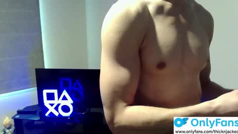 Snapshot of thicknjacked chatting on September 21, 8:20 pm Thick AND Jacked online show from September 21, 8:20 pm