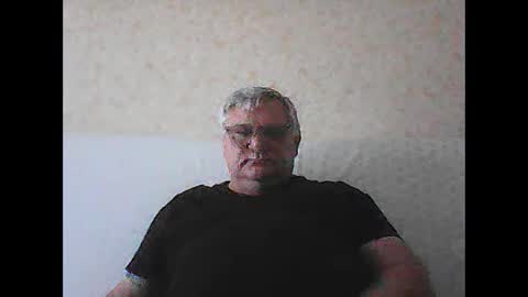 Snapshot of thierrysymp chatting on September 30, 3:26 pm Thierrysymp online show from September 30, 3:26 pm