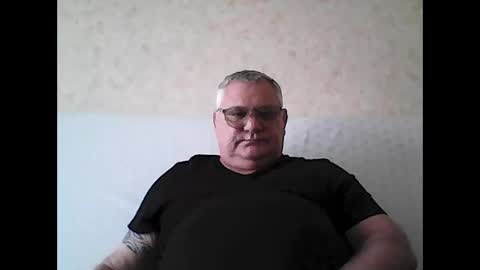 Snapshot of thierrysymp chatting on October 16, 4:04 pm Thierrysymp online show from October 16, 4:04 pm