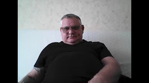 Thierrysymp online show from October 18, 9:14 am