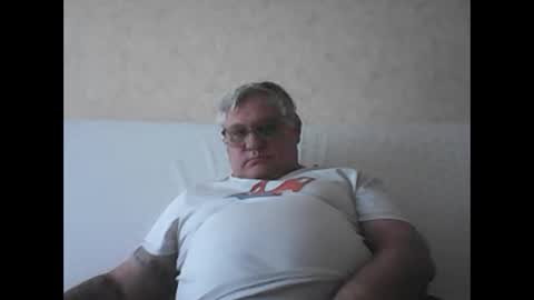 Snapshot of thierrysymp chatting on September 28, 9:18 am Thierrysymp online show from September 28, 9:18 am