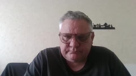 Thierrysymp online show from May 1, 3:36 pm