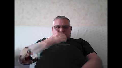 Snapshot of thierrysymp chatting on October 14, 3:52 pm Thierrysymp online show from October 14, 3:52 pm