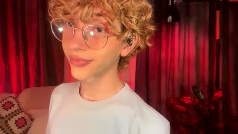 Damiano online show from May 7, 9:59 pm