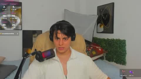 thom_ohtani online show from May 16, 1:36 am