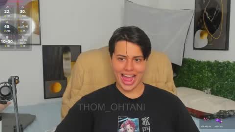 thom_ohtani online show from May 19, 1:10 am