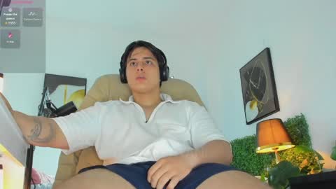 thom_ohtani online show from April 25, 12:57 am