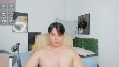 thom_ohtani online show from May 19, 1:56 am
