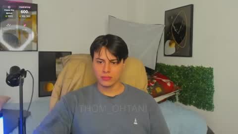 thom_ohtani online show from May 17, 1:03 am