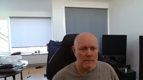 thomas315627 online show from May 2, 9:12 am